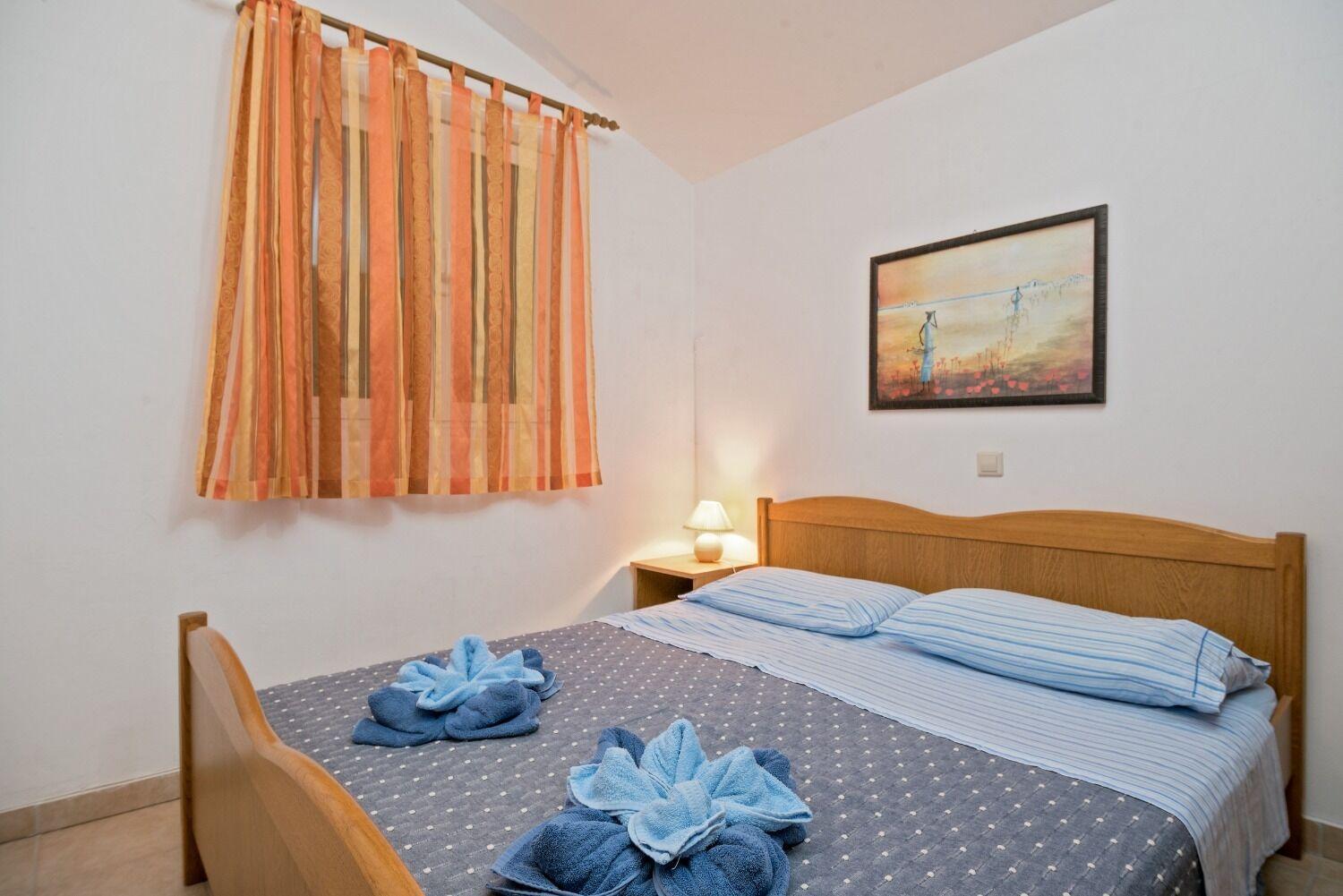 Apartments Bisernica-With Pool Ražanj Eksteriør billede