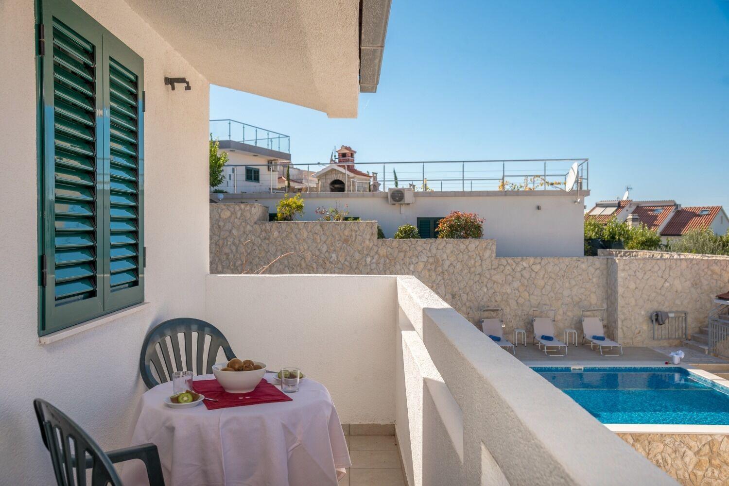 Apartments Bisernica-With Pool Ražanj Eksteriør billede