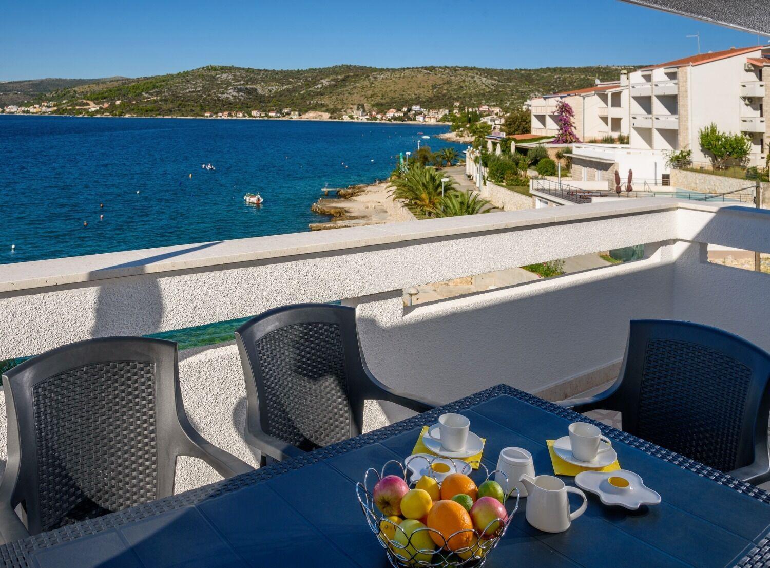 Apartments Bisernica-With Pool Ražanj Eksteriør billede