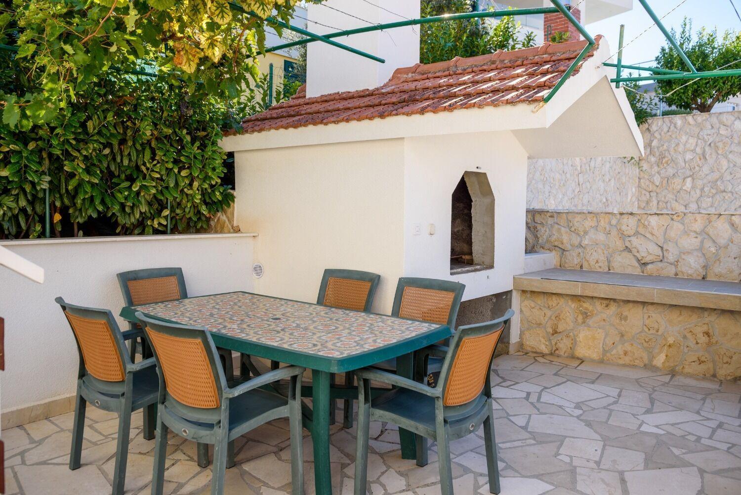 Apartments Bisernica-With Pool Ražanj Eksteriør billede